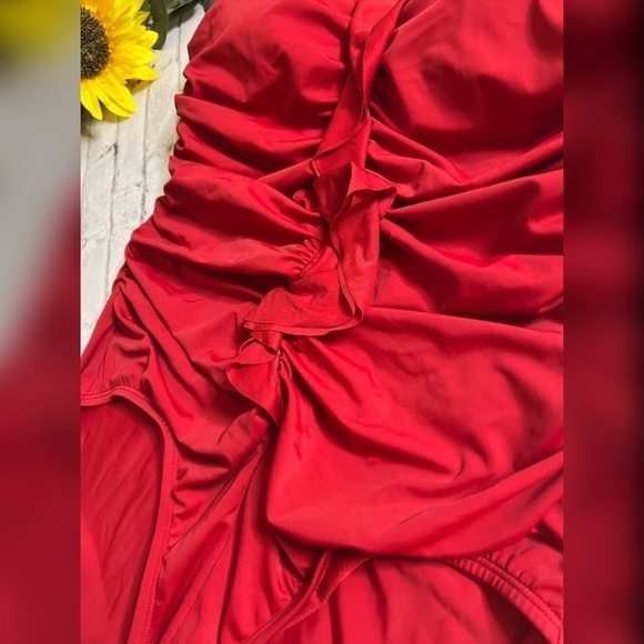 Jantzen Classics One Piece Ruched Swimsuit 8 (?) - Picture 2 of 6